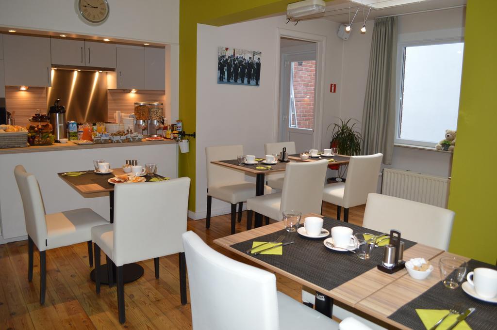 Hotel Ambrosia Ieper Bagian luar foto