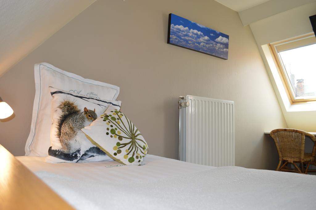Hotel Ambrosia Ieper Ruang foto